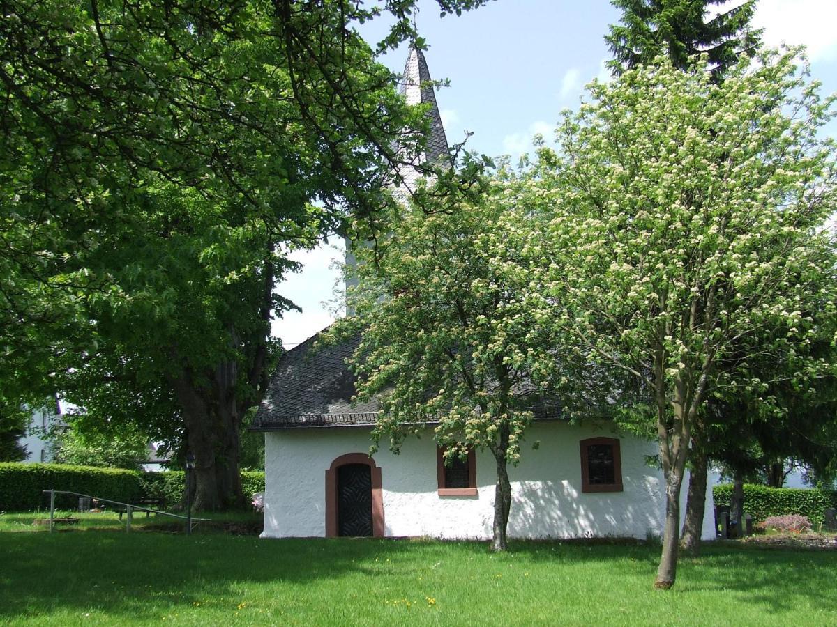 Gaestehaus Juetten Hotell Hellenthal Eksteriør bilde